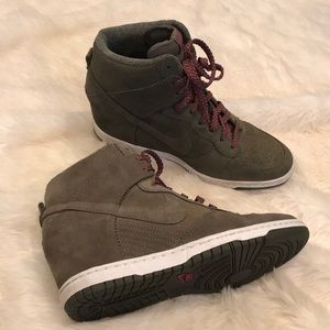 Nike Dunk Sky High Olive Wedge